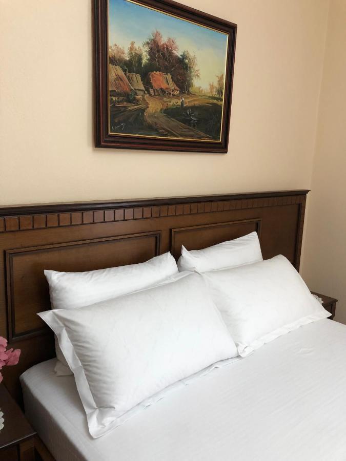 Villa Garden Berat Bagian luar foto